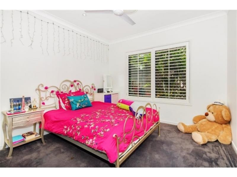 52 Southaven Drive, Helensvale QLD 4212