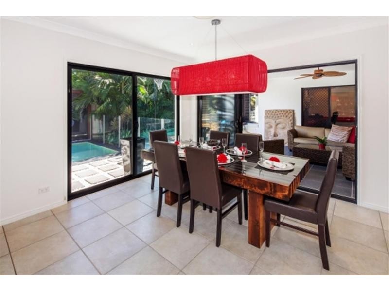 52 Southaven Drive, Helensvale QLD 4212