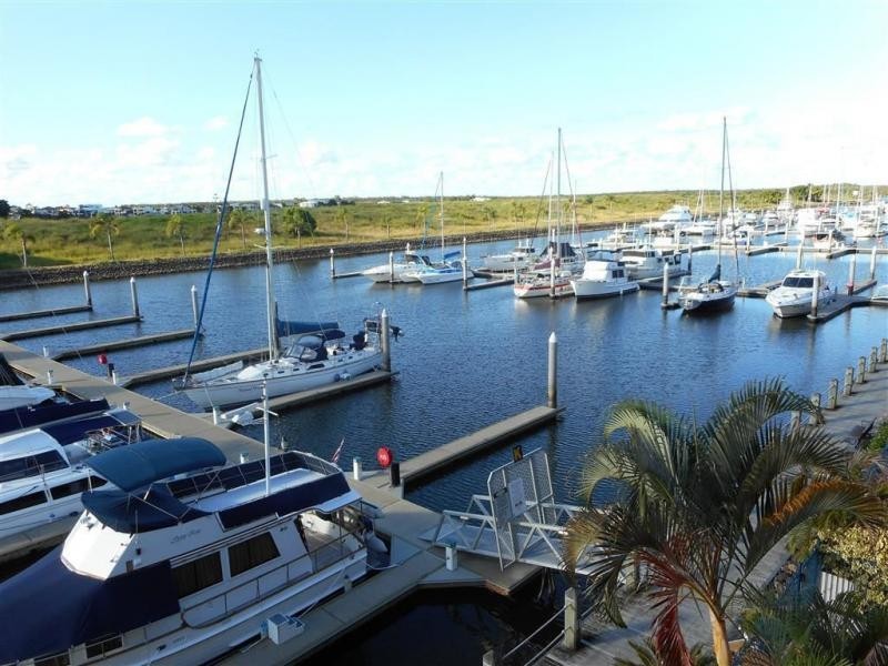 Hope Island QLD 4212