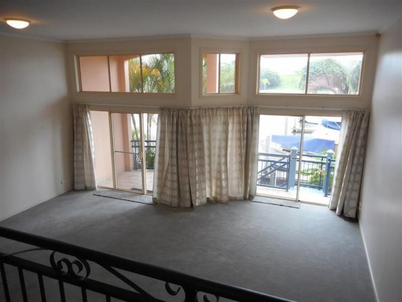 Hope Island QLD 4212