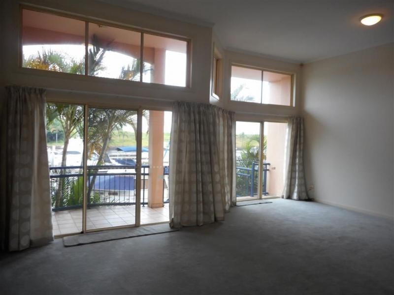 Hope Island QLD 4212