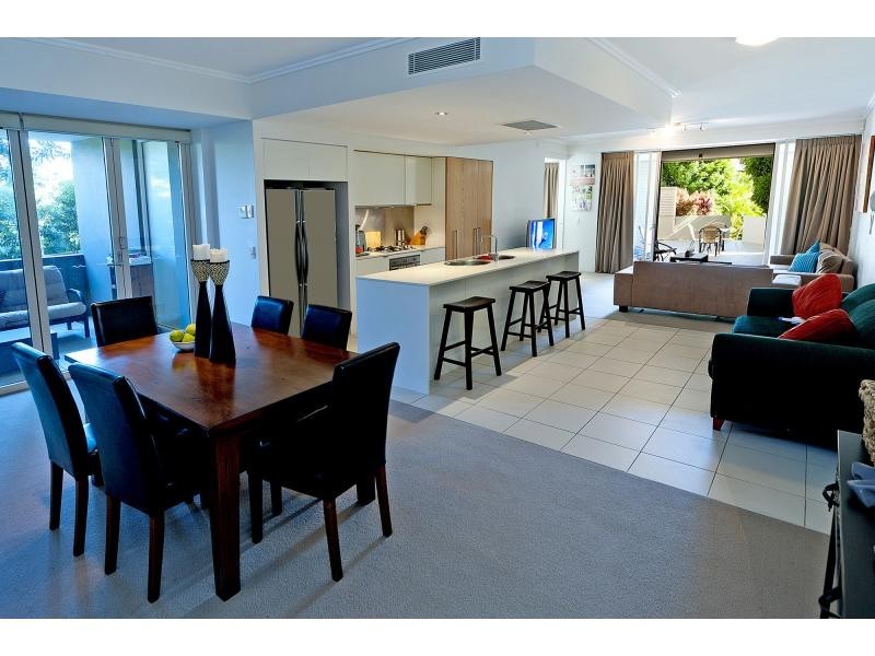 1718/1 Rialto Quay Drive, Hope Island QLD 4212