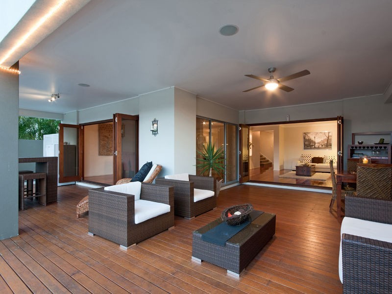 6201 Bolsena Circuit, Hope Island QLD 4212