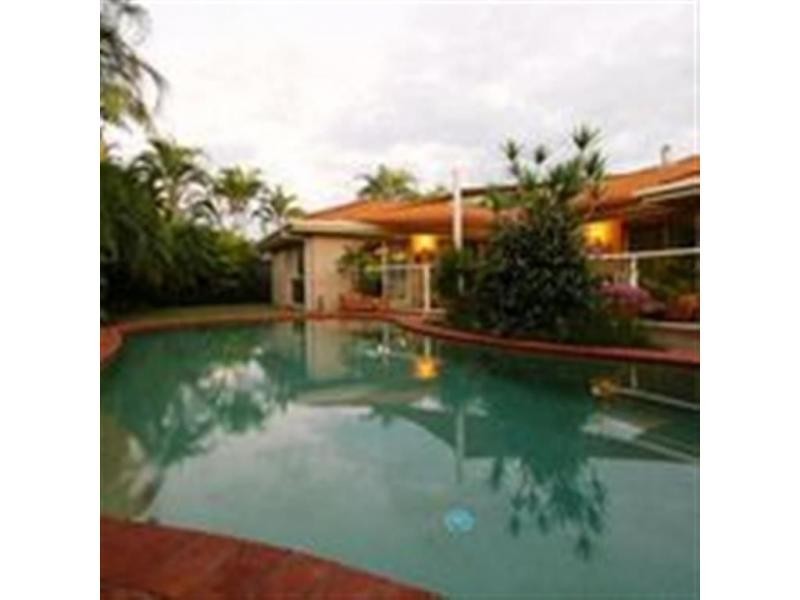 15 Shinnecock Close, Hope Island QLD 4212