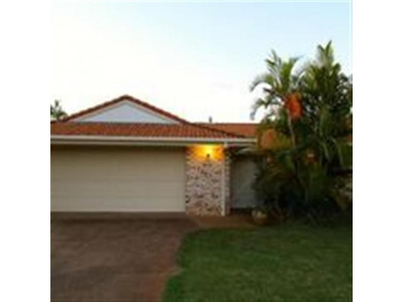 15 Shinnecock Close, Hope Island QLD 4212