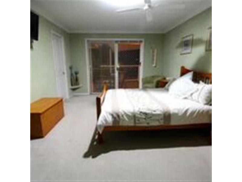 15 Shinnecock Close, Hope Island QLD 4212