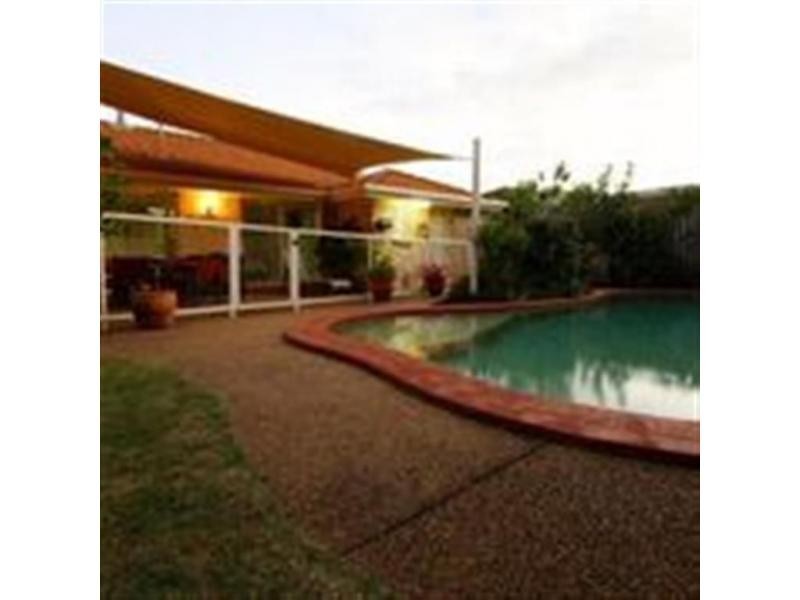 15 Shinnecock Close, Hope Island QLD 4212