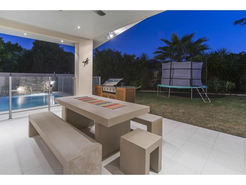 34 Southaven Drive, Helensvale QLD 4212