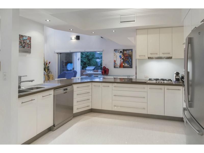34 Southaven Drive, Helensvale QLD 4212