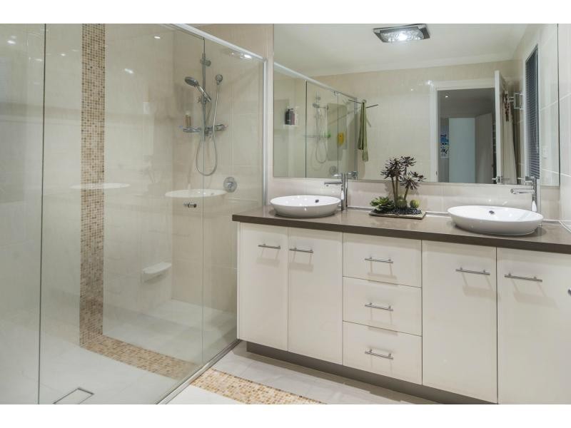 34 Southaven Drive, Helensvale QLD 4212