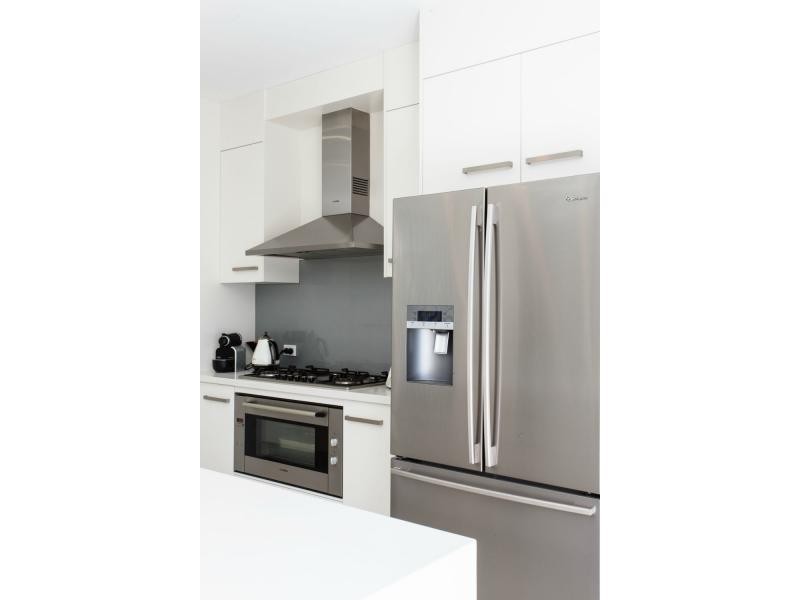 9124 Peter Senior Drive, Hope Island QLD 4212