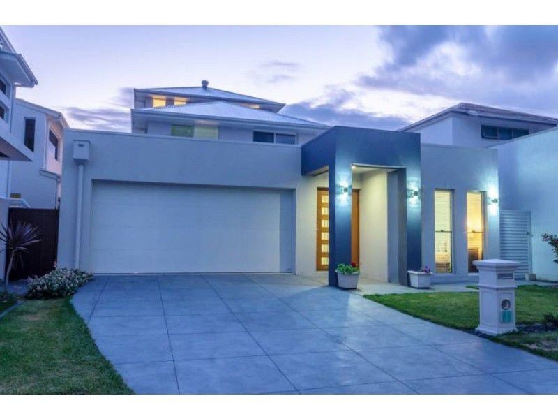 Coomera Waters QLD 4209