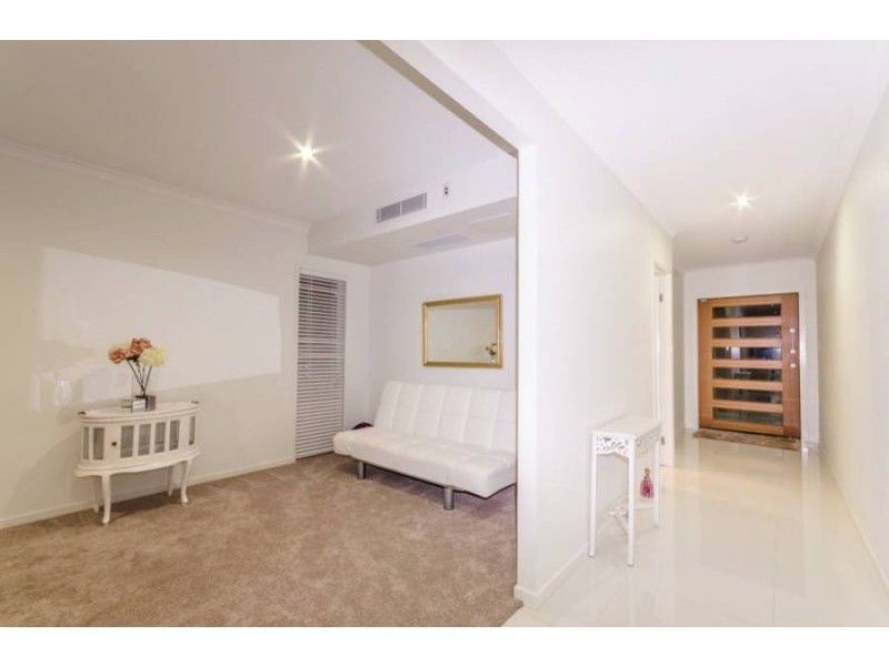 Coomera Waters QLD 4209