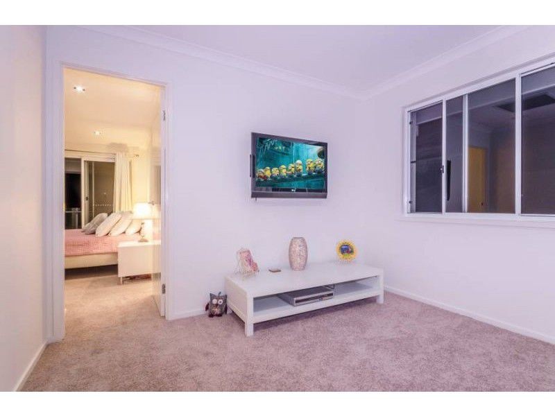 Coomera Waters QLD 4209