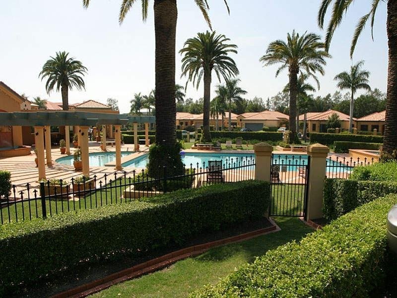 Hope Island QLD 4212