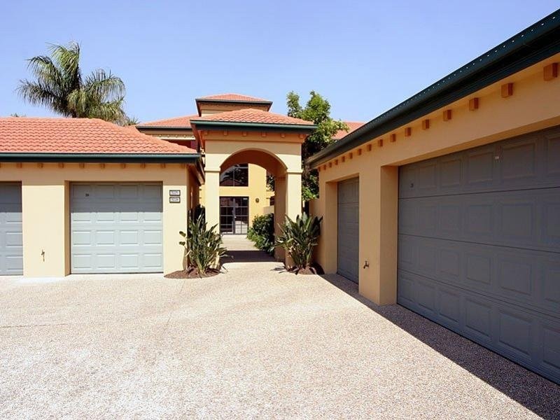 Hope Island QLD 4212