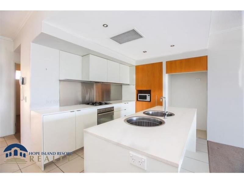 Hope Island QLD 4212