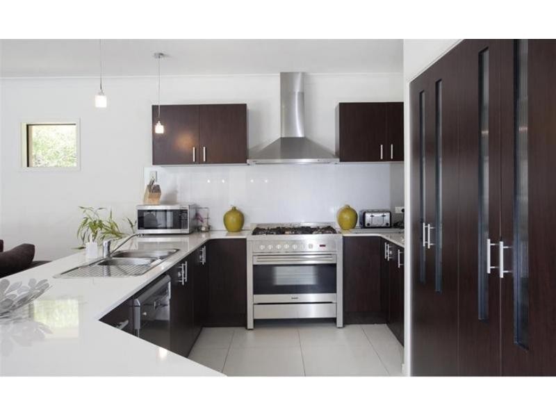 30 Southaven Drive, Helensvale QLD 4212