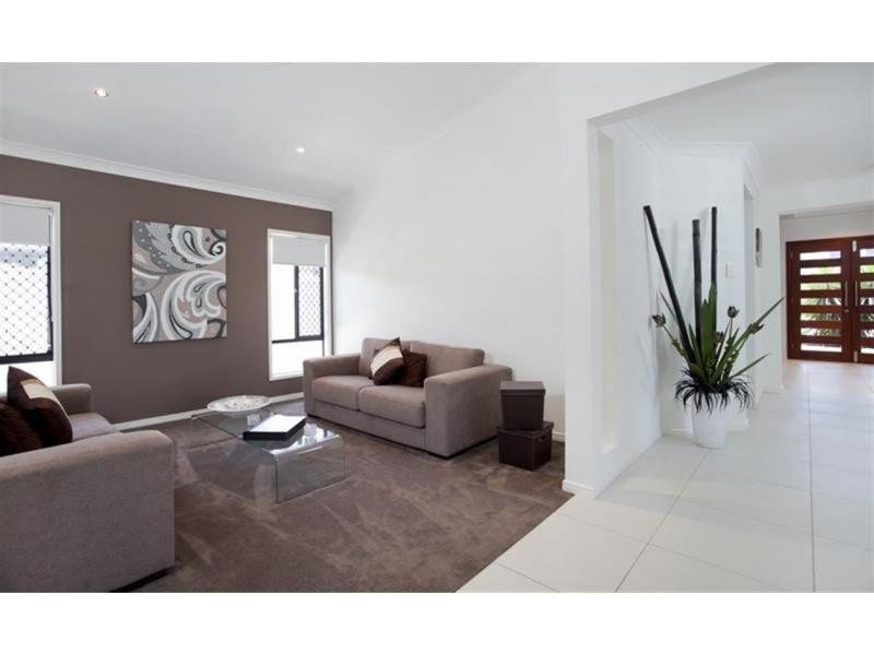 30 Southaven Drive, Helensvale QLD 4212