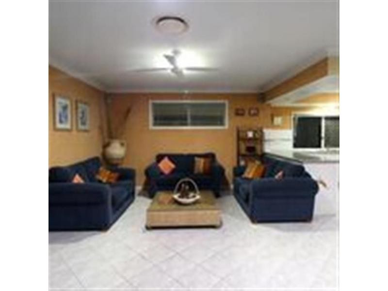 Hope Island QLD 4212