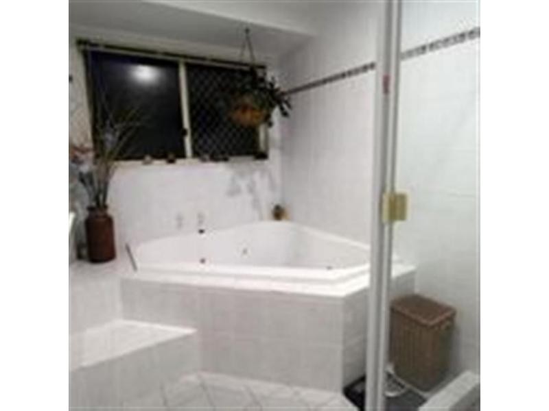 Hope Island QLD 4212
