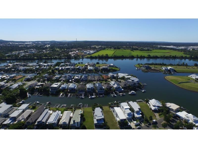 43 Coomera Court, Helensvale QLD 4212