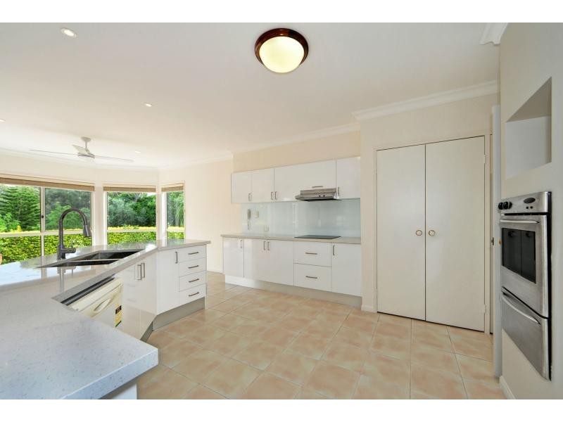 3146 Riverleigh Drive, Hope Island QLD 4212