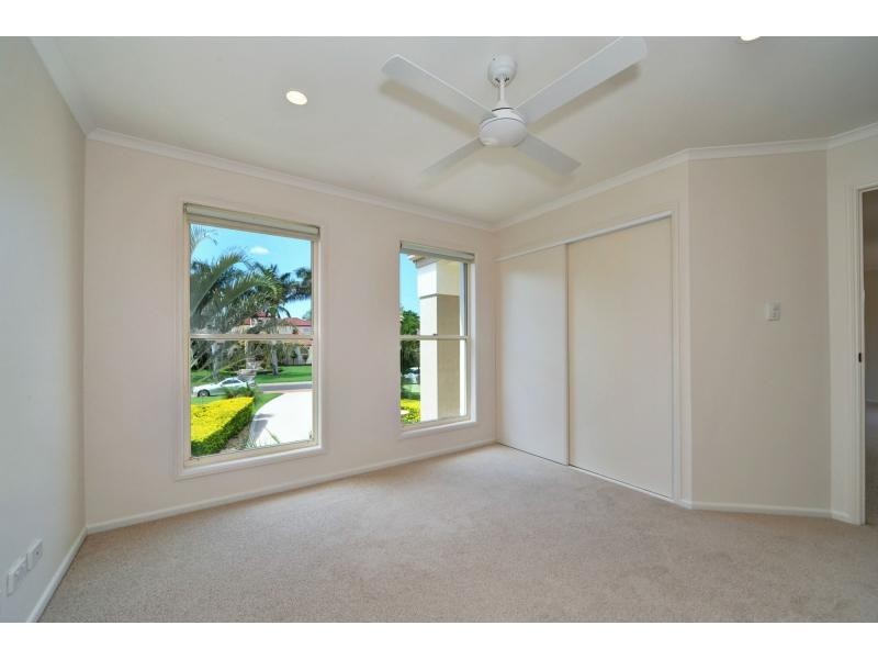 3146 Riverleigh Drive, Hope Island QLD 4212