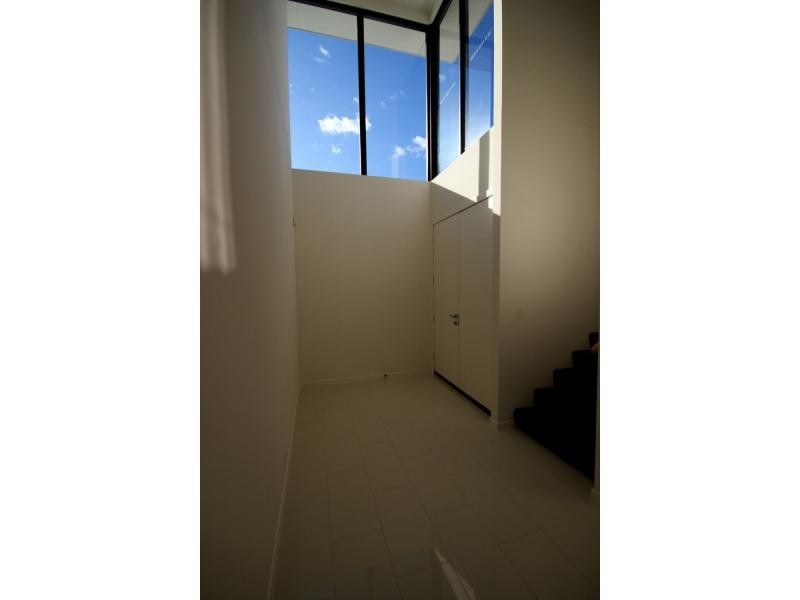 Hope Island QLD 4212