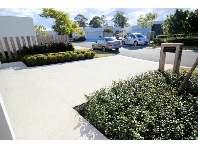 Hope Island QLD 4212