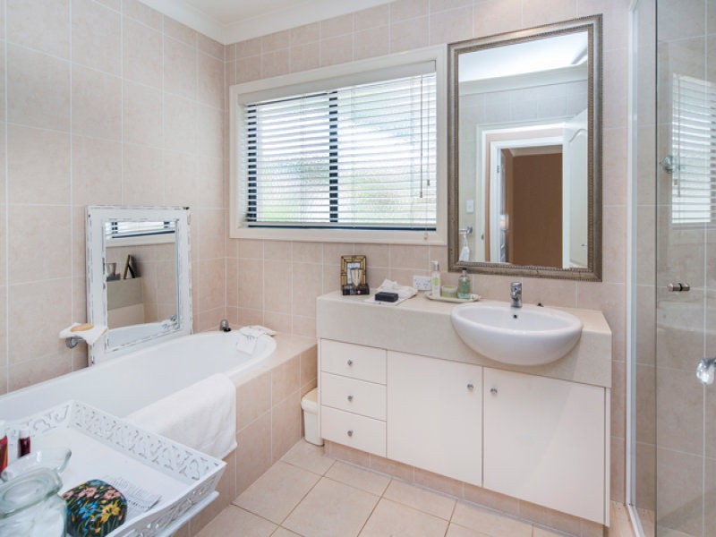2003 Beaufort Way, Hope Island QLD 4212