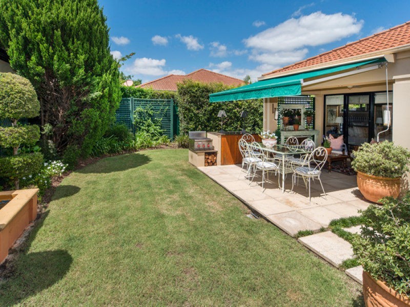 2003 Beaufort Way, Hope Island QLD 4212
