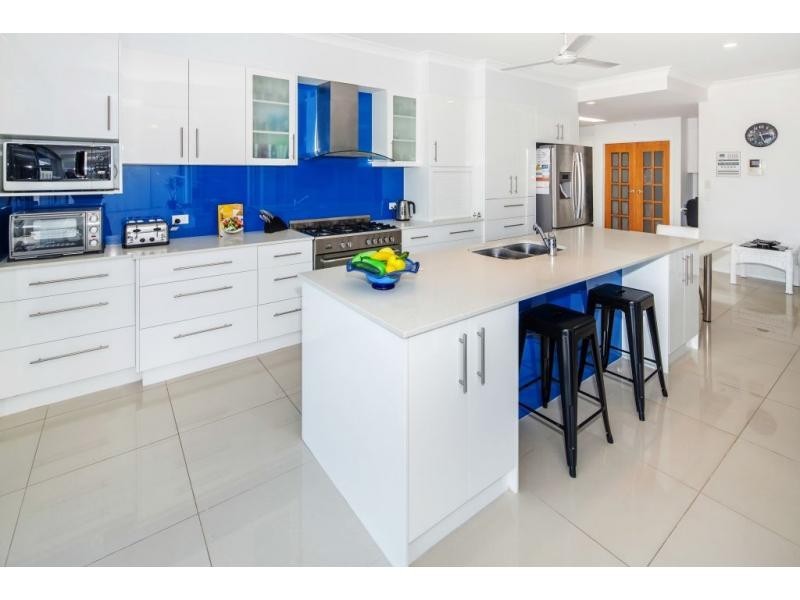 6 Prospertiy Drive, Helensvale QLD 4212