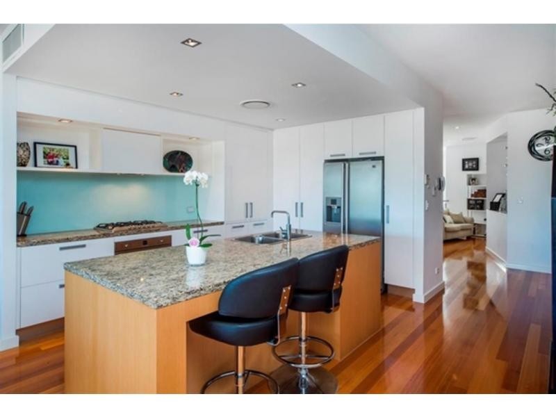 6034 Lucerne Circuit, Hope Island QLD 4212