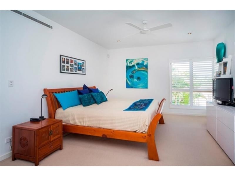 6034 Lucerne Circuit, Hope Island QLD 4212