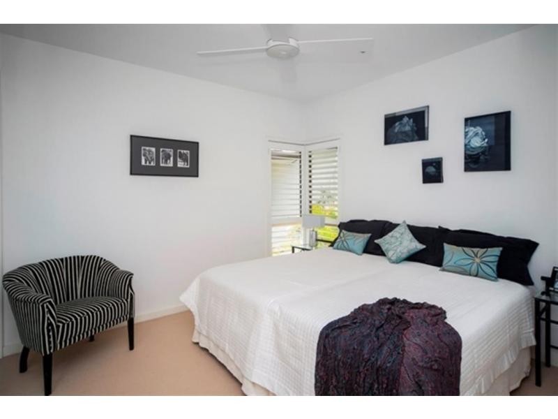 6034 Lucerne Circuit, Hope Island QLD 4212