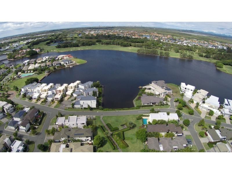 6034 Lucerne Circuit, Hope Island QLD 4212