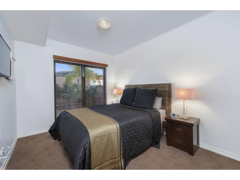 3256 Palladian Drive, Hope Island QLD 4212