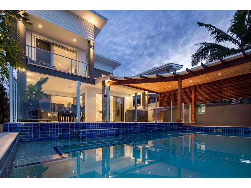 38 River Links Boulevard East, Helensvale QLD 4212