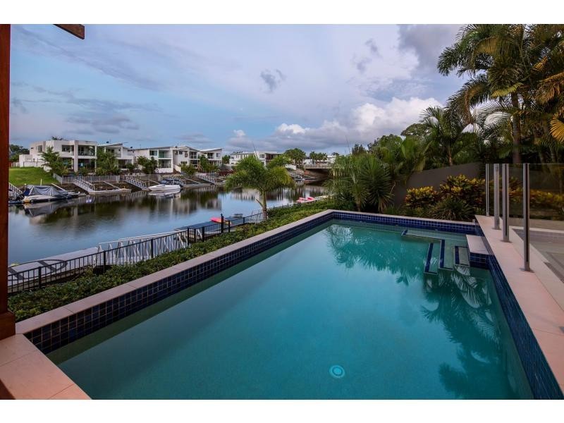 38 River Links Boulevard East, Helensvale QLD 4212