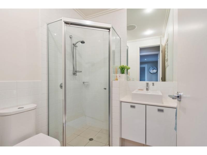 6137 Bolsena Circuit, Hope Island QLD 4212