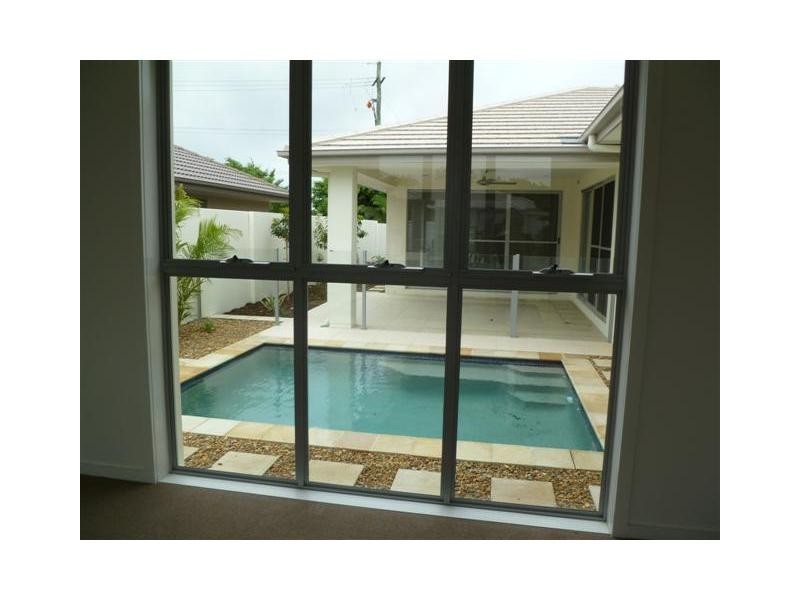 Hope Island QLD 4212