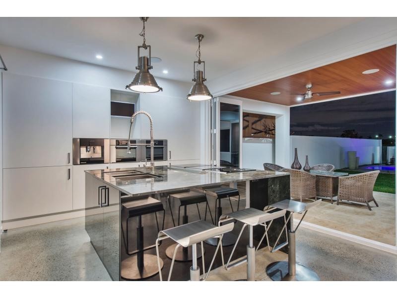 58 Harbour Rise, Hope Island QLD 4212