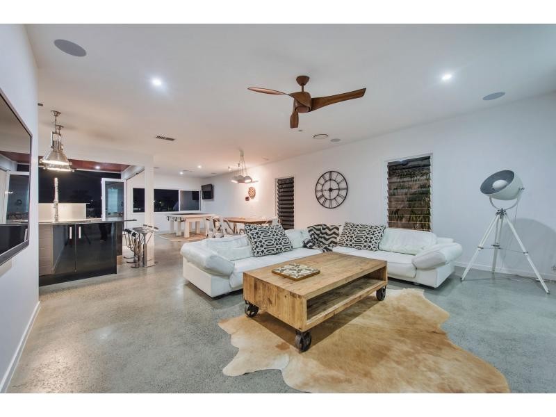 58 Harbour Rise, Hope Island QLD 4212