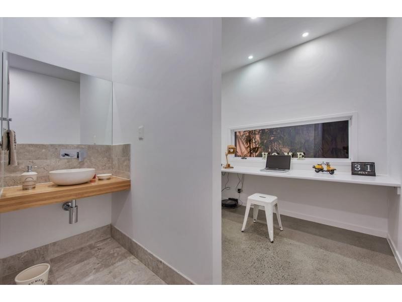 58 Harbour Rise, Hope Island QLD 4212