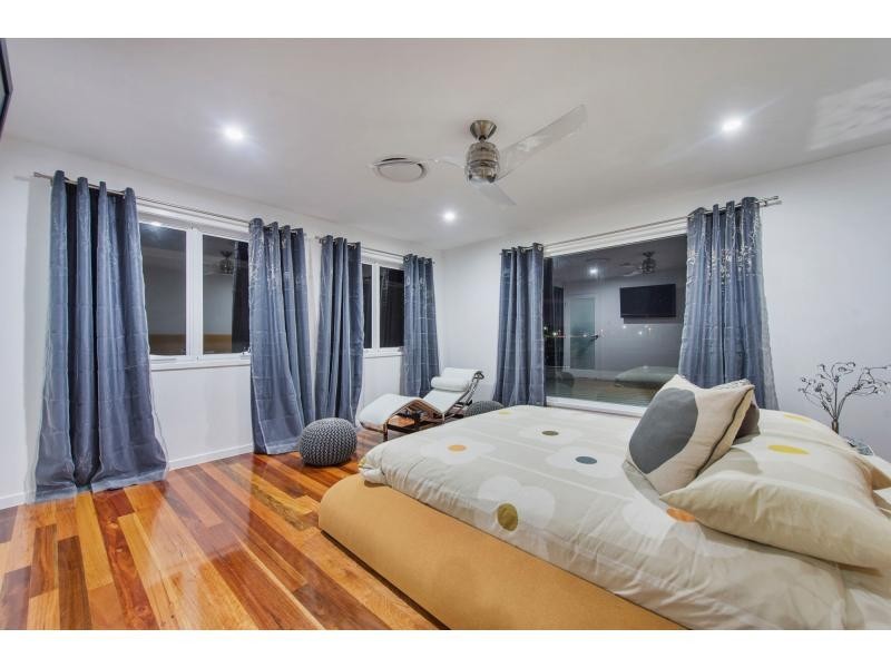 58 Harbour Rise, Hope Island QLD 4212