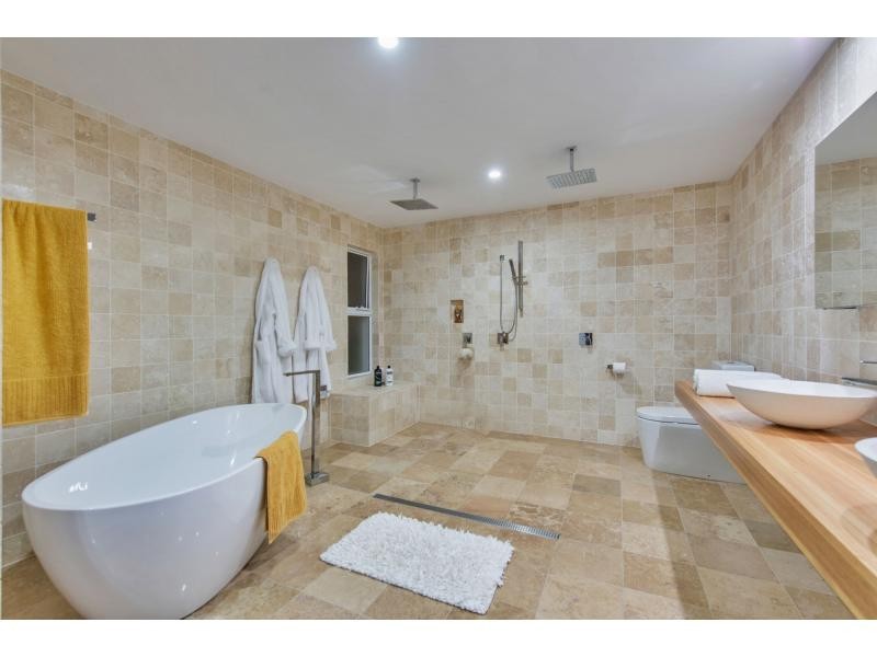 58 Harbour Rise, Hope Island QLD 4212