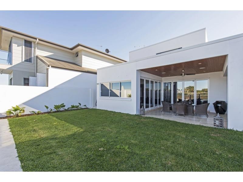 58 Harbour Rise, Hope Island QLD 4212