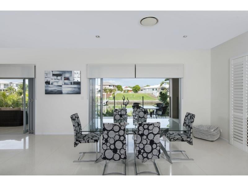 55 Southaven Drive, Riverlinks, Helensvale QLD 4212