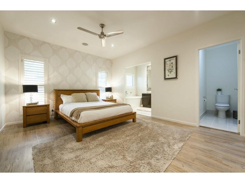 55 Southaven Drive, Riverlinks, Helensvale QLD 4212